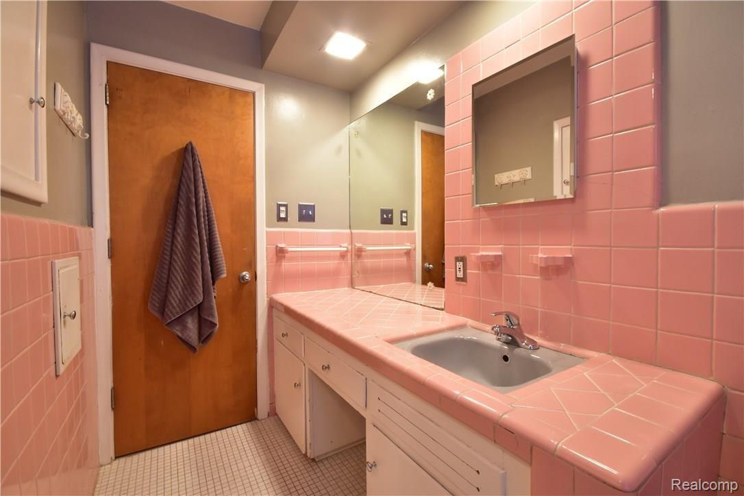 16910 Beverly Road Franklin, MI 48025 - Photo 28 of 49 DSC_0788.JPG