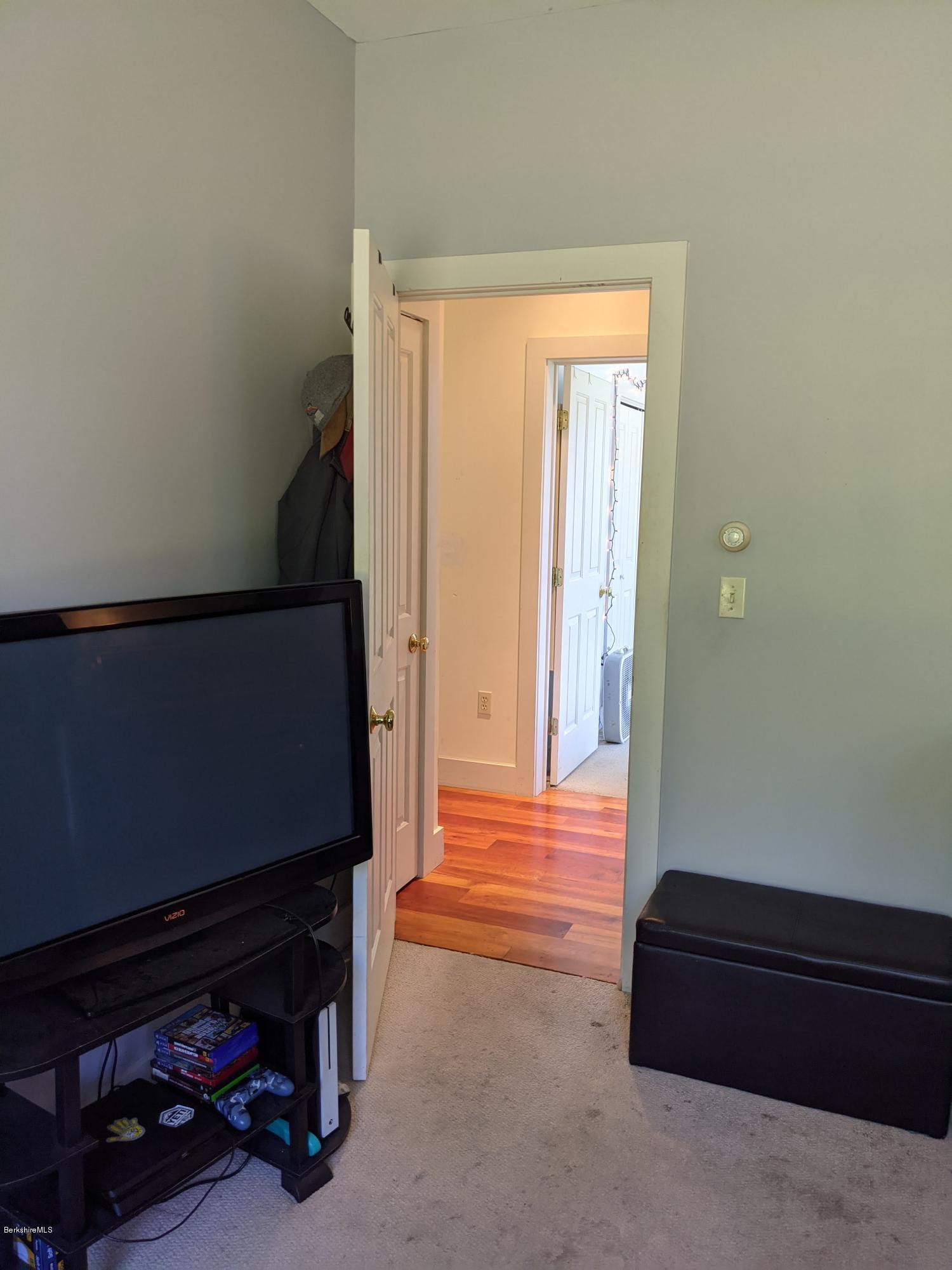 186 Bears Den Road Sheffield, MA 01257 - Photo 33 of 59 Rear B.R. back to corridor