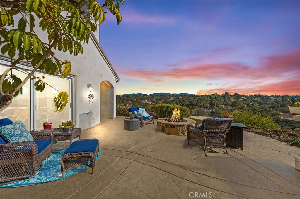 2240 Aqua Hill Road Fallbrook, CA 92028 - Photo 2 of 54