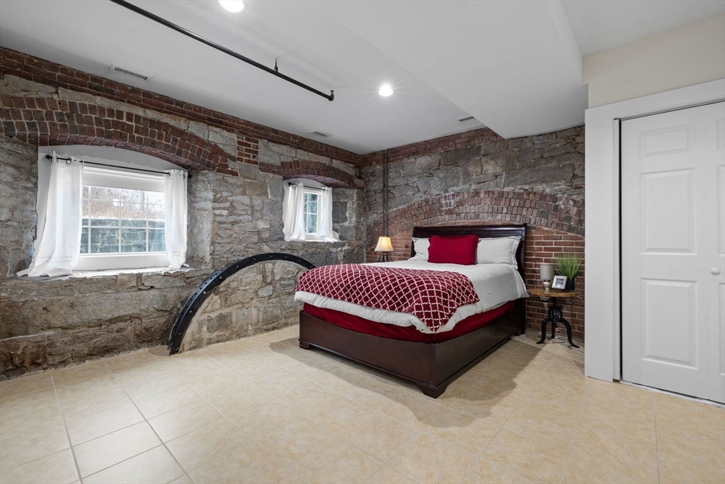 12 Brookside Road, Unit 7 Westford, MA 01886 - Photo 18 of 31