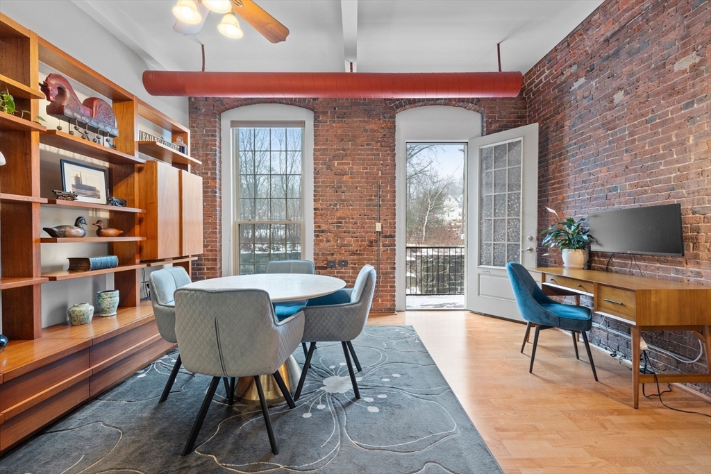 12 Brookside Road, Unit 7 Westford, MA 01886 - Photo 5 of 31