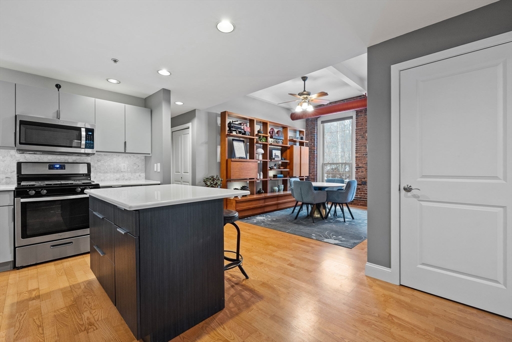 12 Brookside Road, Unit 7 Westford, MA 01886 - Photo 6 of 31