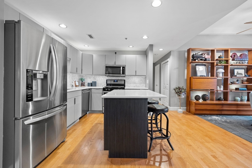 12 Brookside Road, Unit 7 Westford, MA 01886 - Photo 7 of 31