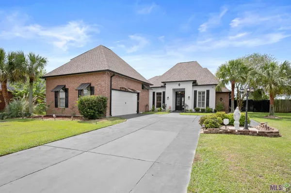 $450,000 | 41227 Colonial Drive, Sorrento, LA 70778