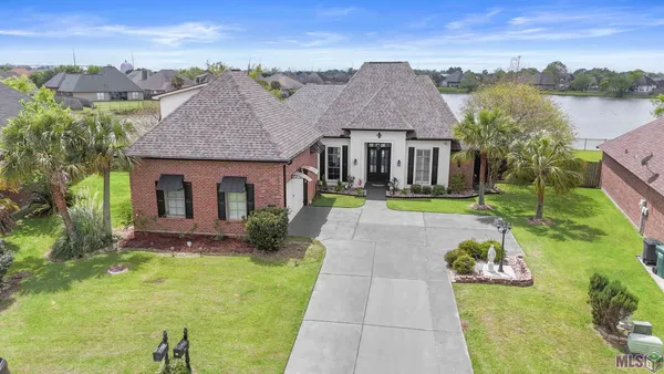 $450,000 | 41227 Colonial Drive, Sorrento, LA 70778