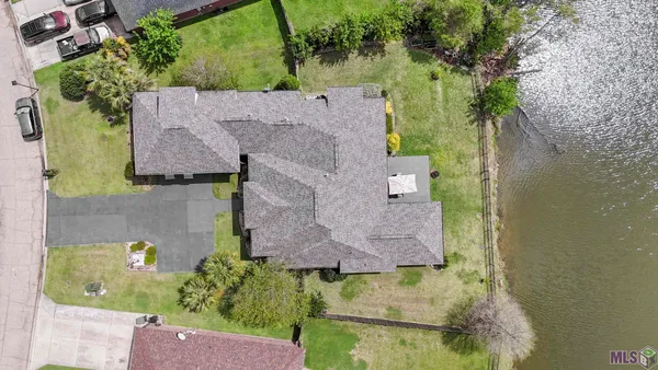 $450,000 | 41227 Colonial Drive, Sorrento, LA 70778