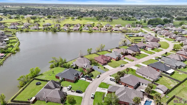 $450,000 | 41227 Colonial Drive, Sorrento, LA 70778