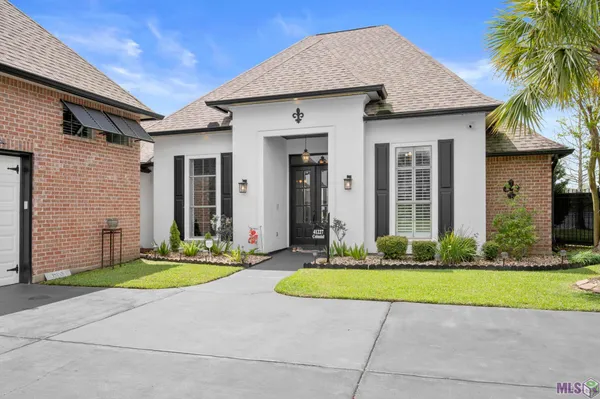 $450,000 | 41227 Colonial Drive, Sorrento, LA 70778