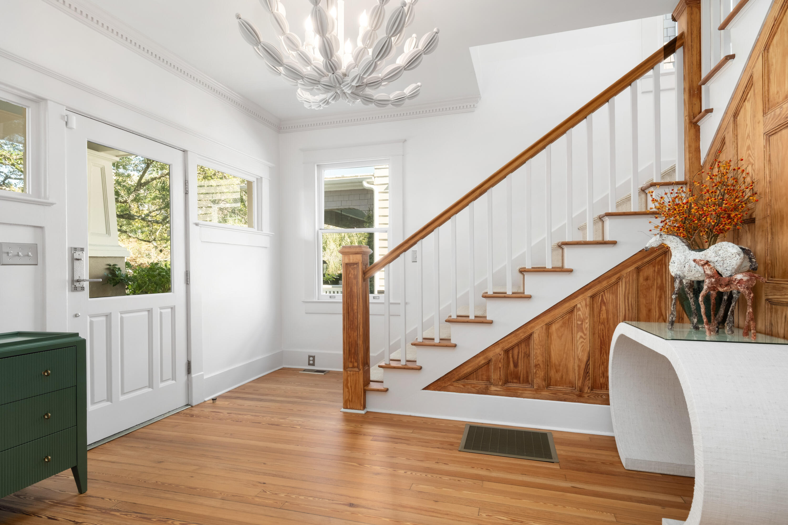 19 Bennett Street Charleston, SC 29401 - Photo 14 of 64 19 Bennett_Eterna_Media-11