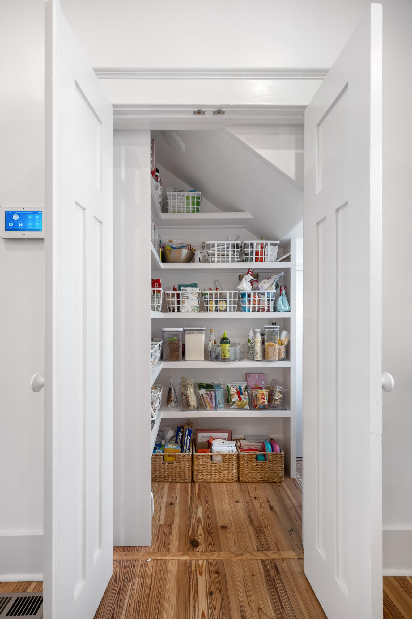 19 Bennett Street Charleston, SC 29401 - Photo 27 of 64 19 Bennett_Eterna_Media-34