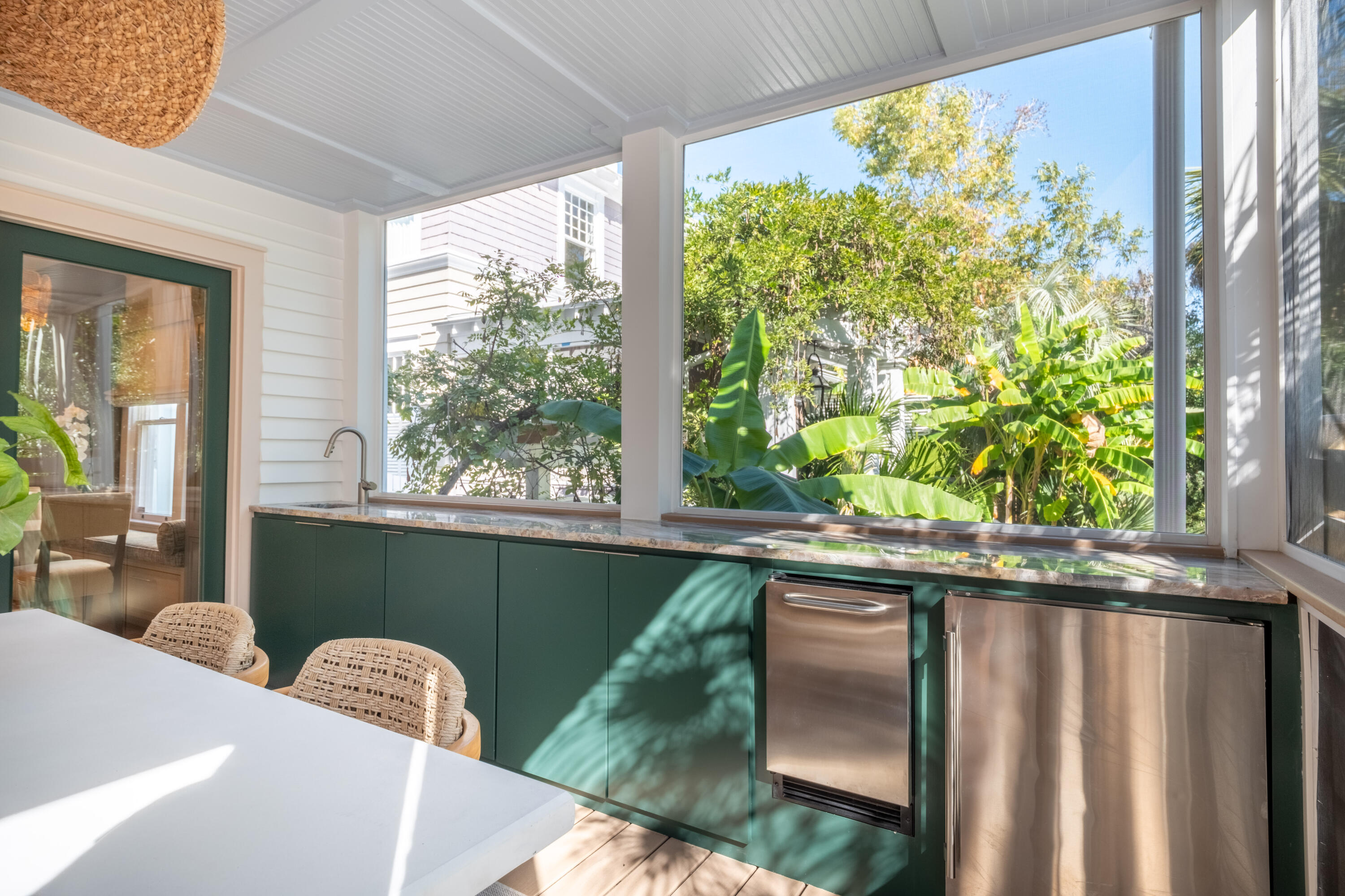 19 Bennett Street Charleston, SC 29401 - Photo 40 of 64 19 Bennett_Eterna_Media-60