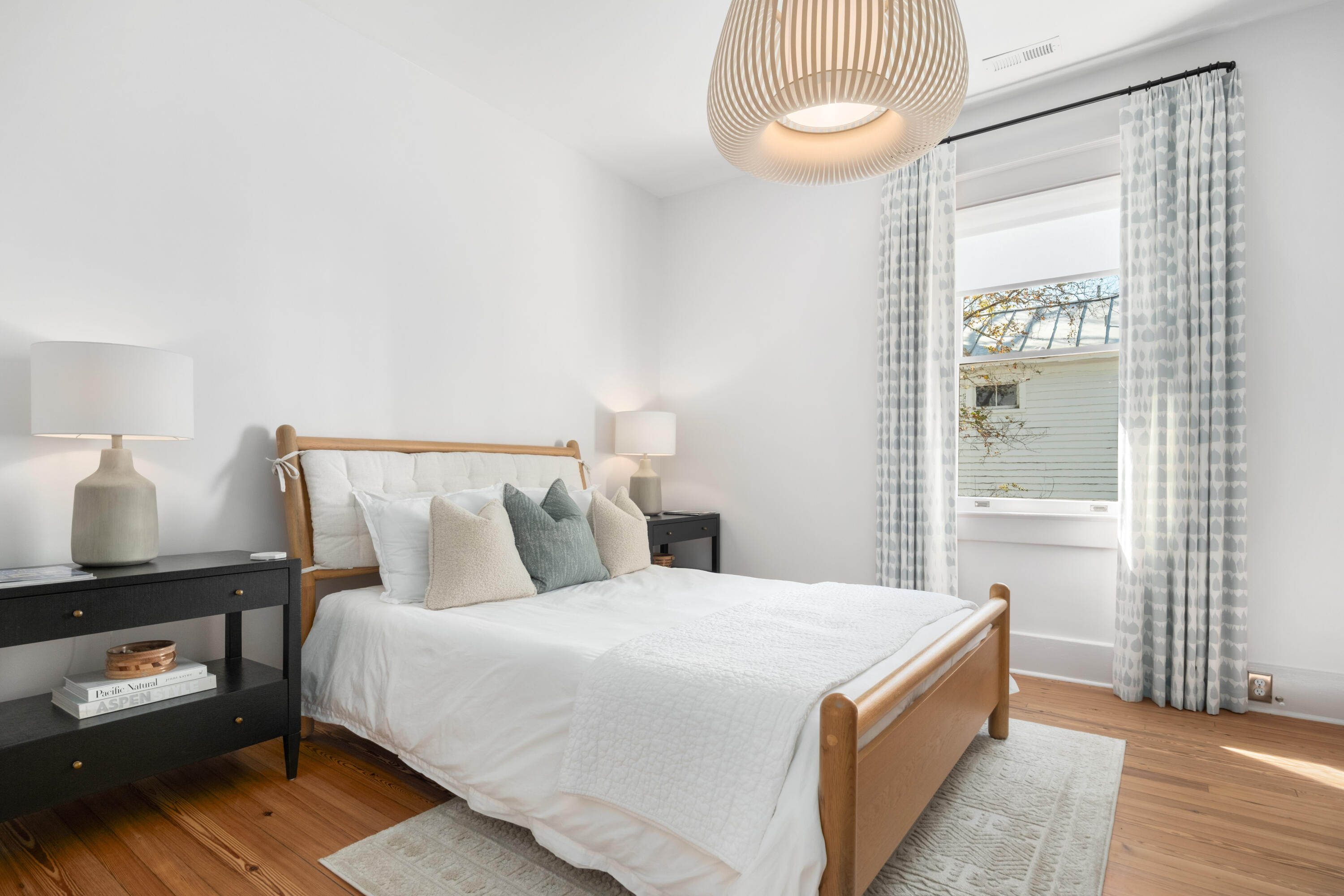 19 Bennett Street Charleston, SC 29401 - Photo 46 of 64 19 Bennett_Eterna_Media-36