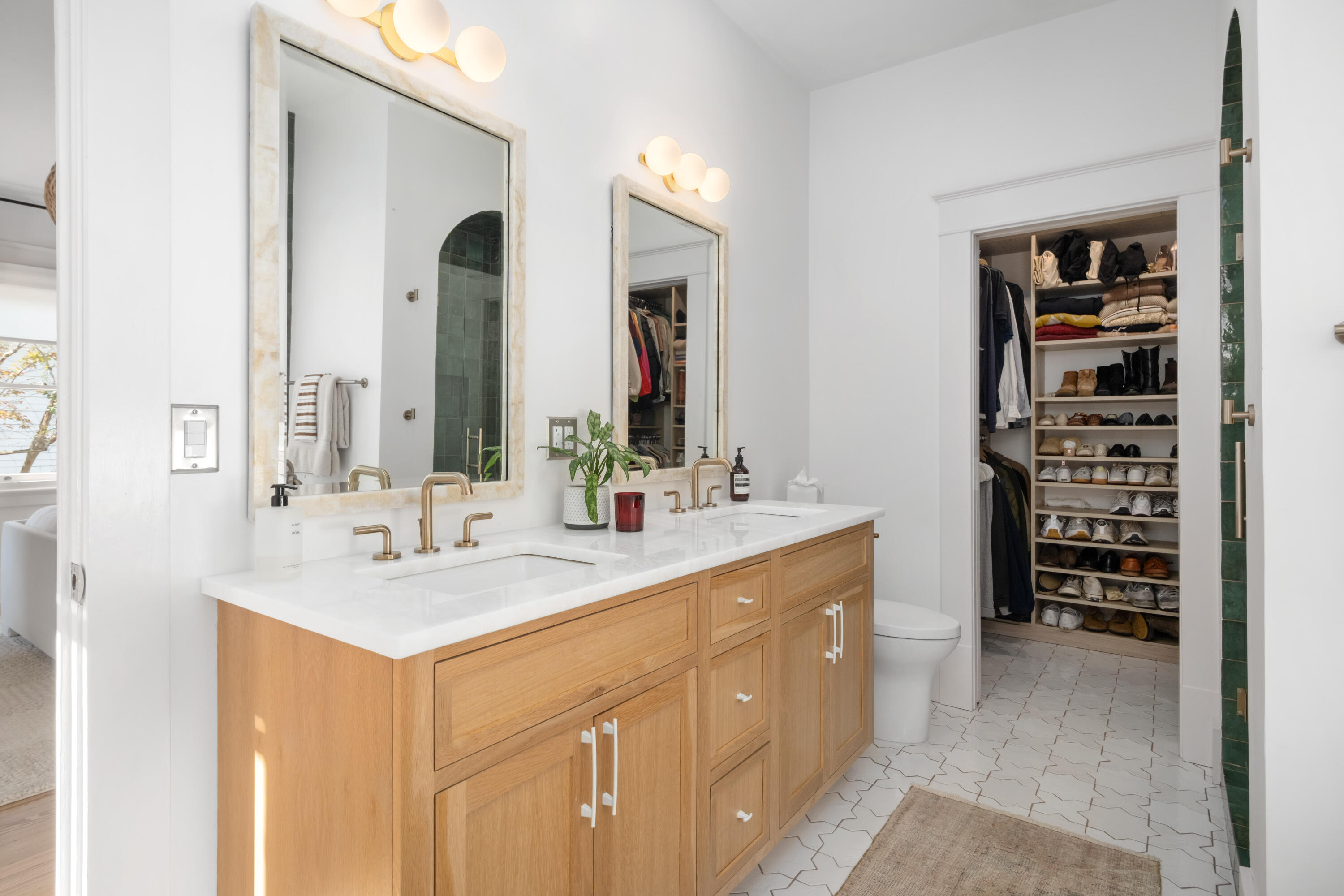 19 Bennett Street Charleston, SC 29401 - Photo 57 of 64 19 Bennett_Eterna_Media-46