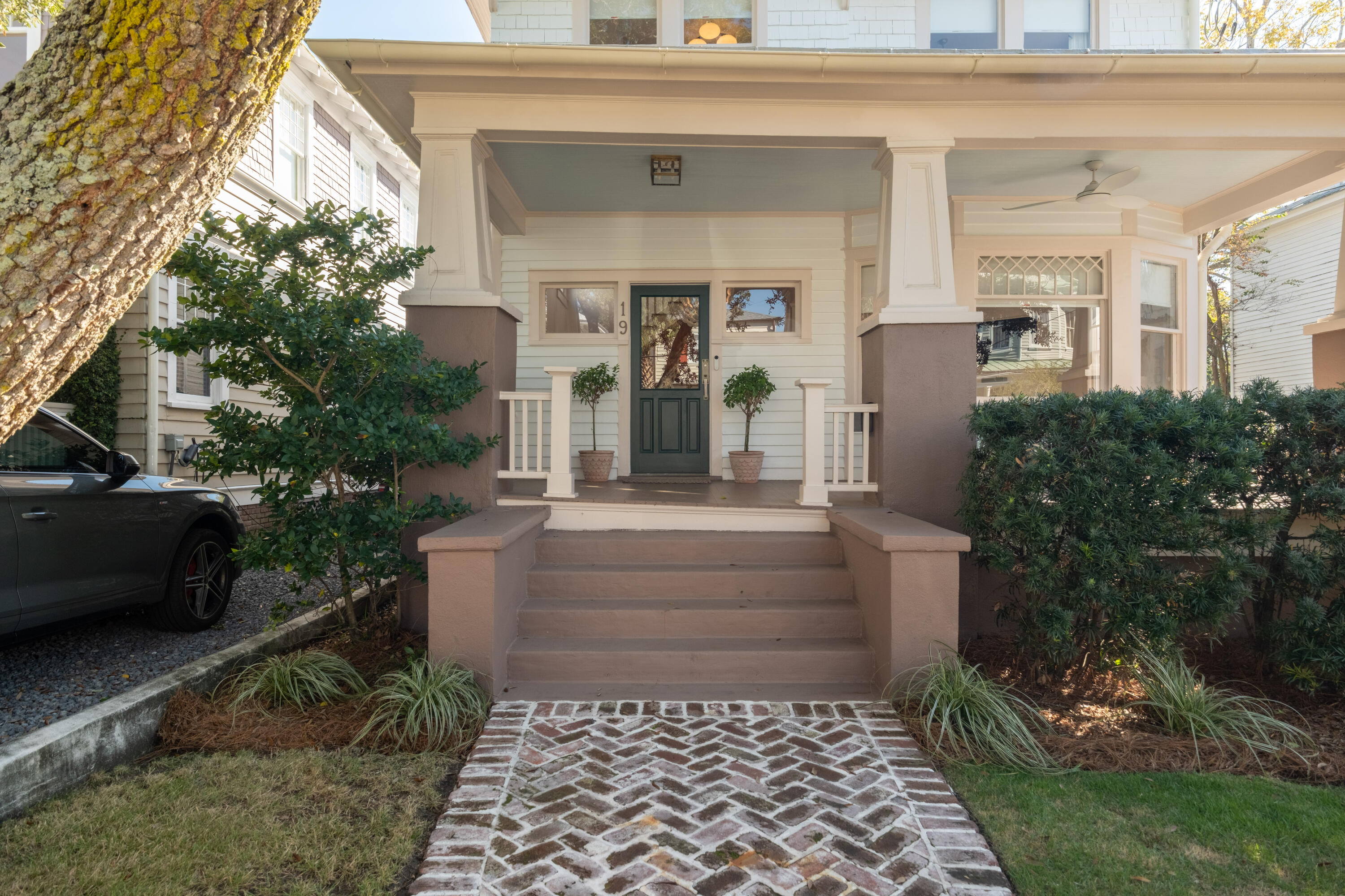 19 Bennett Street Charleston, SC 29401 - Photo 7 of 64 19 Bennett_Eterna_Media-4