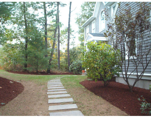 2 Buehler Road Bedford, MA 01730 - Photo 9 of 29 Gallery Image 9