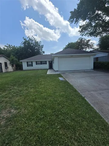 $1,695 | 810 Lexington Drive, Lancaster, TX 75134