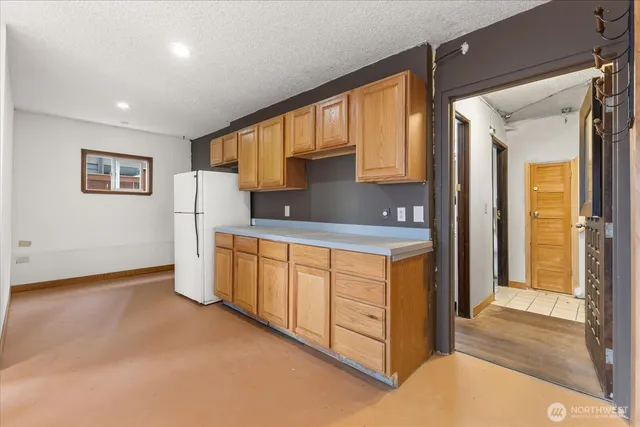 a view of livingroom with natural light