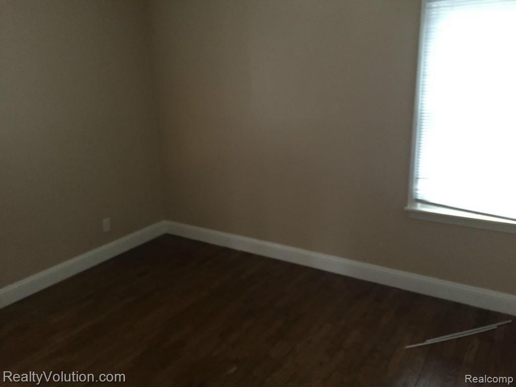 326 Davis Lake Road Lapeer, MI 48446 - Photo 10 of 15