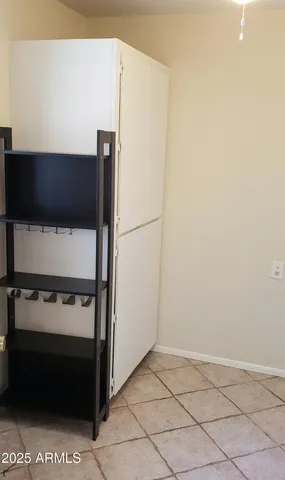 $2,995 | 8313 East VÃa De Las Flores, Scottsdale, AZ 85258