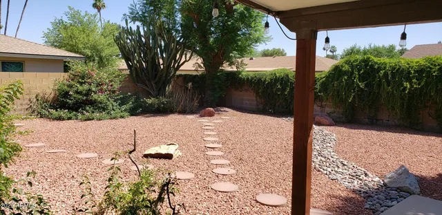 $2,995 | 8313 East VÃa De Las Flores, Scottsdale, AZ 85258