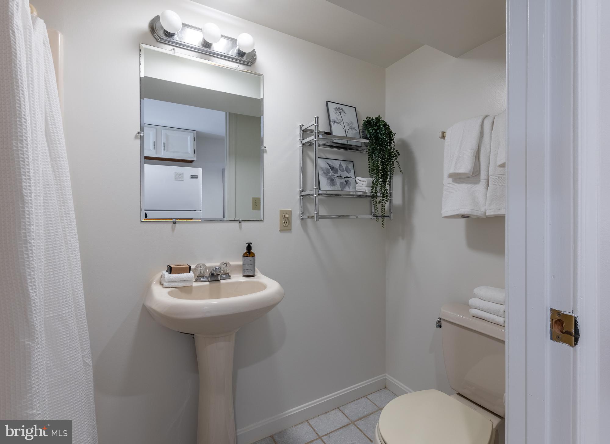 2004 Klingle Road Northwest Washington, DC 20010 - Photo 55 of 70 Full bathroom in lower-level studio