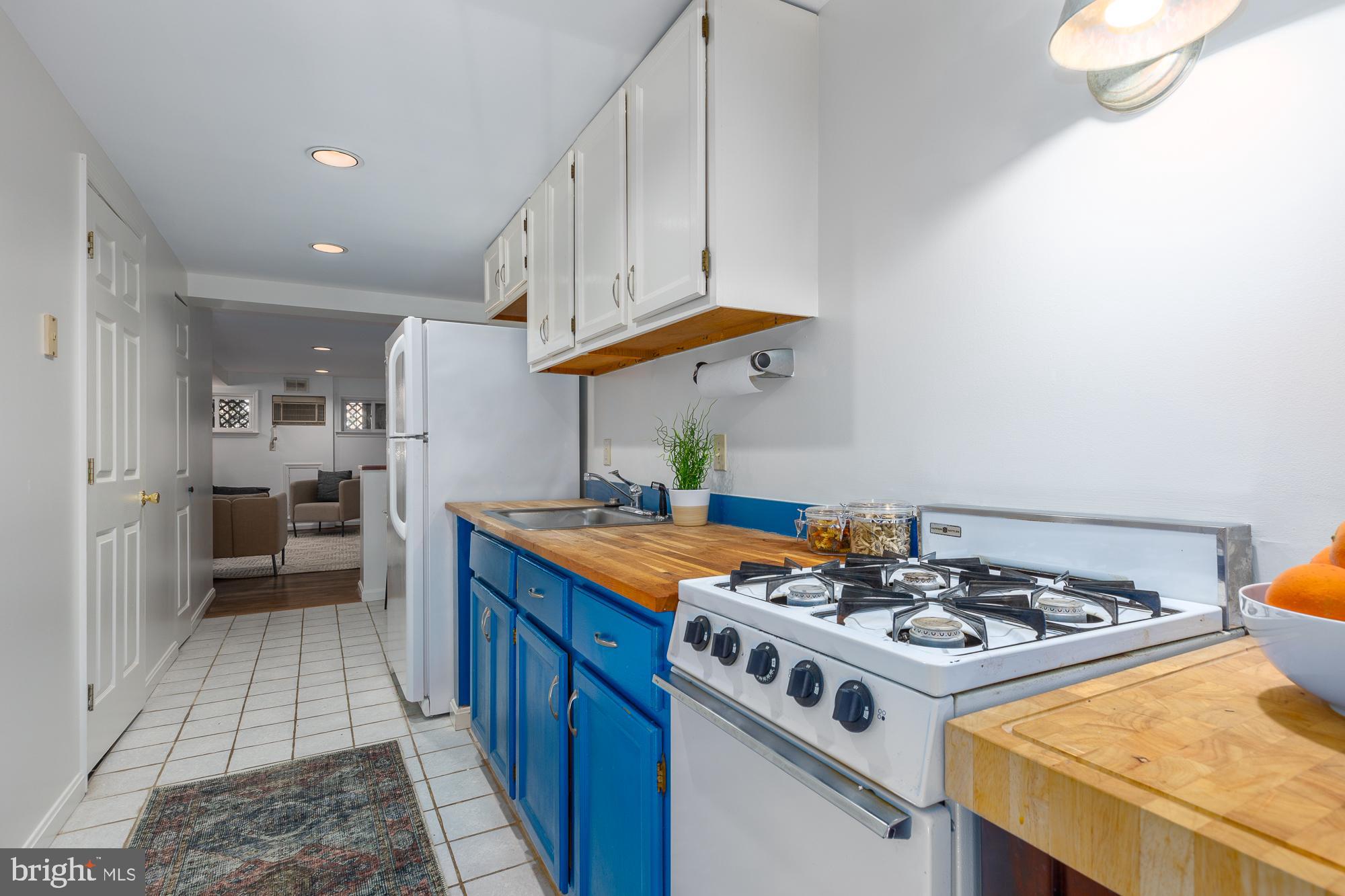 2004 Klingle Road Northwest Washington, DC 20010 - Photo 56 of 70 Full kitchen in lower-level studio