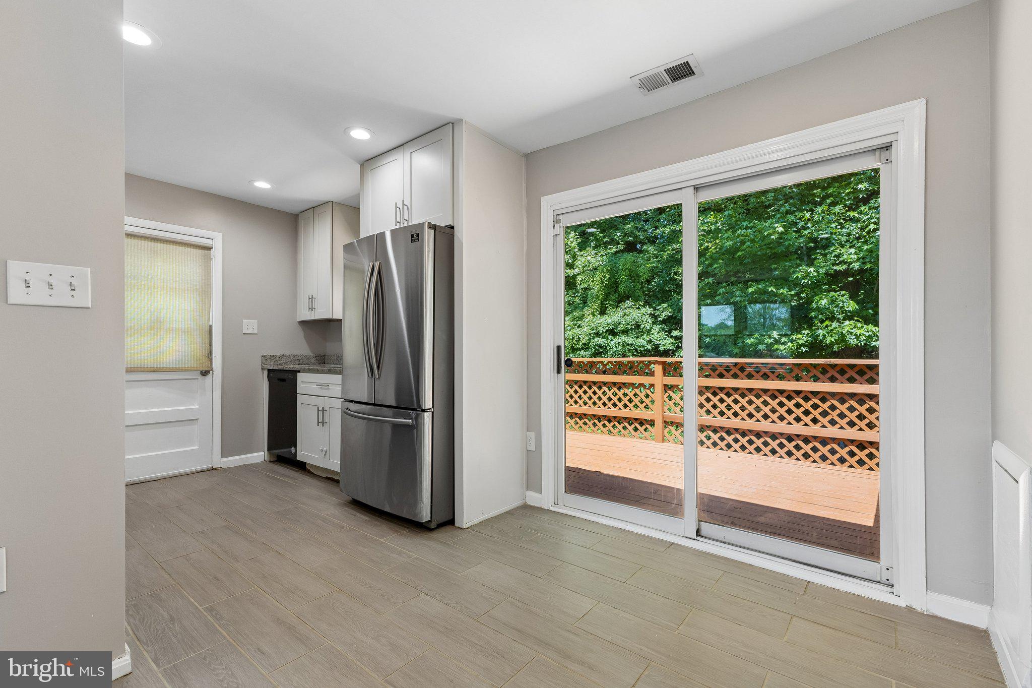 14197 Fullerton Road Woodbridge, VA 22193 - Photo 6 of 23