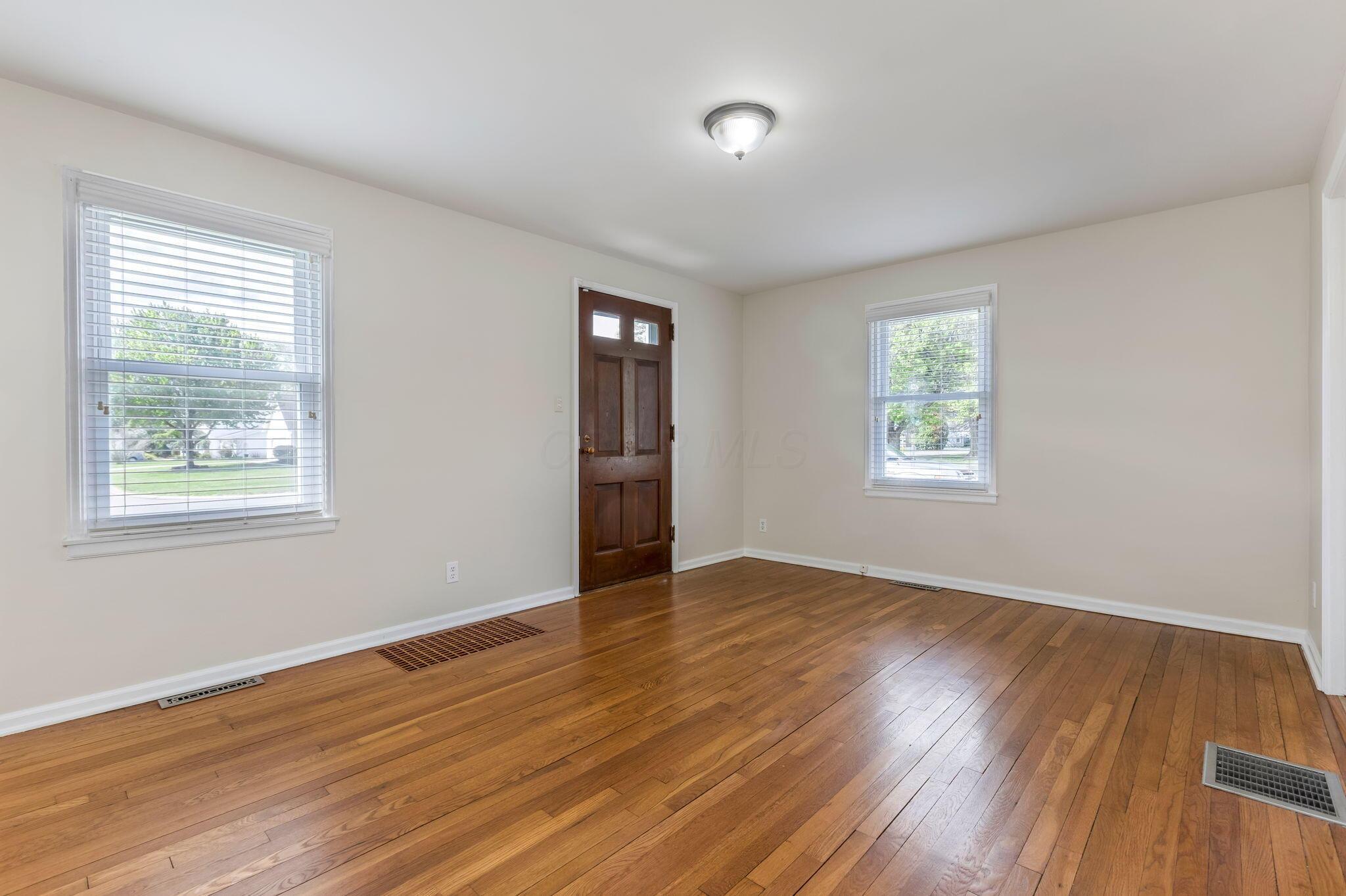 204 Stare Road Newark, OH 43055 - Photo 6 of 45 Gallery Image 6