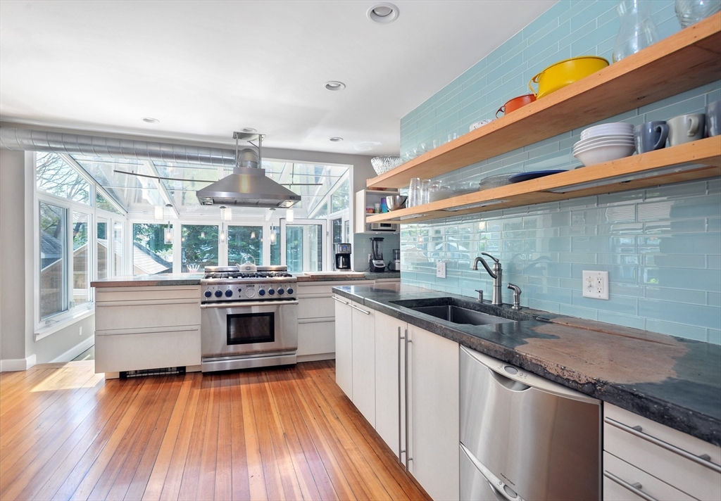 62 F Street, Unit BEACHSIDE Hull, MA 02045 - Photo 7 of 26