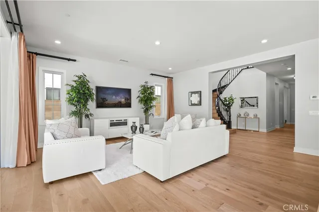 $4,300,000 | 85 Spacial, Irvine, CA 92618