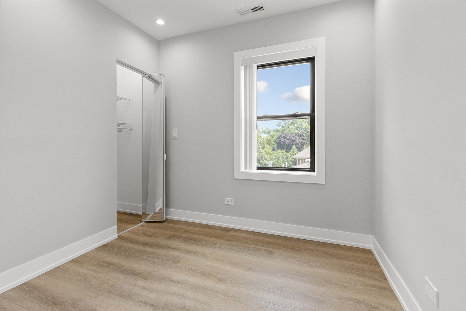 1548 West Juneway Terrace, Unit 3B Chicago, IL 60626 - Photo 8 of 18