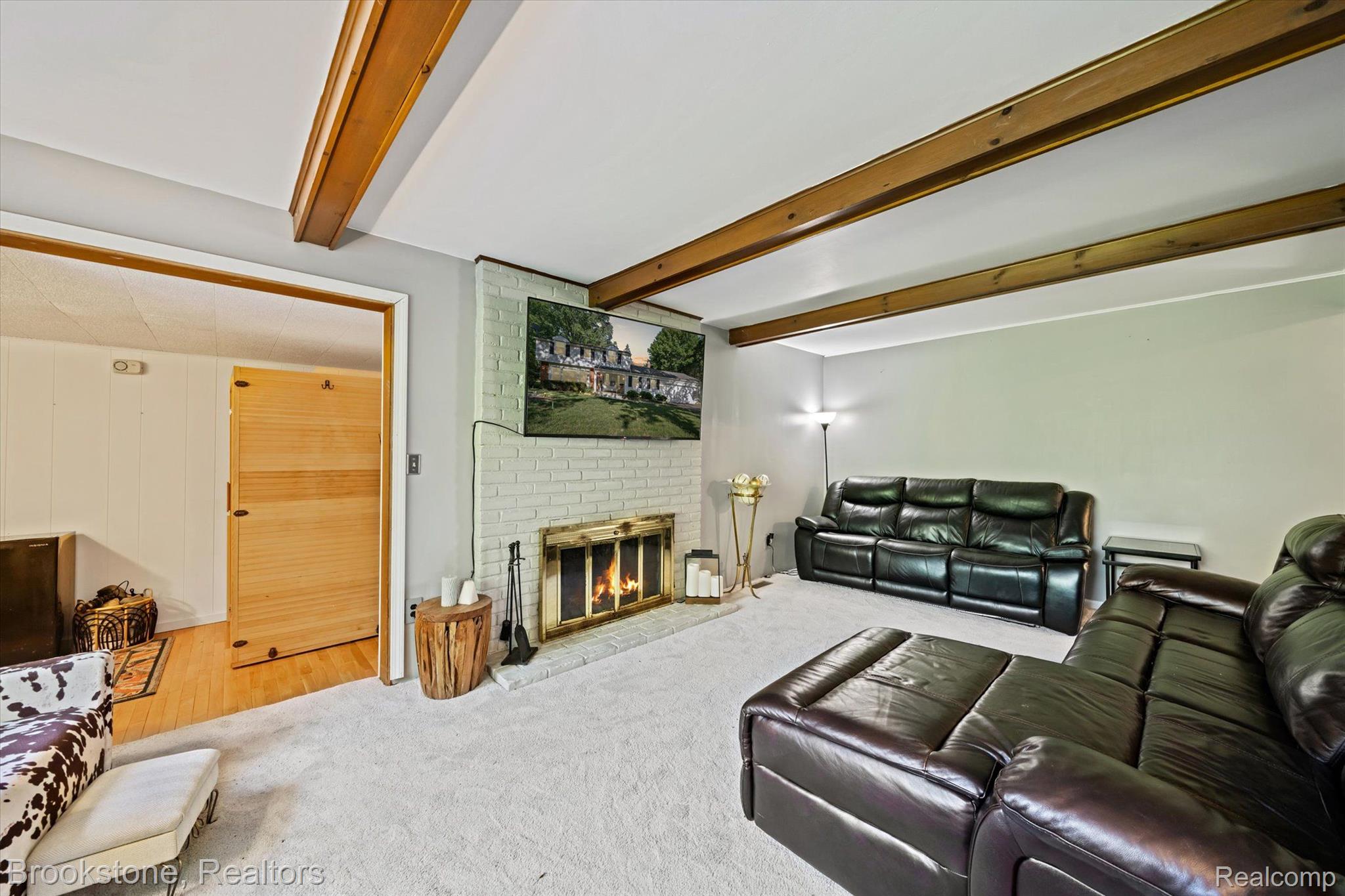 28907 Farmington Road Farmington, MI 48334 - Photo 19 of 49 .