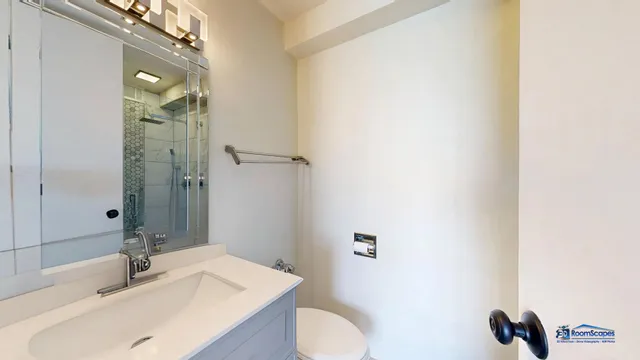 $450,000 | 910 North Lake Shore Drive, Unit 2317, Chicago, IL 60611