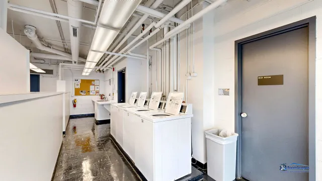 $450,000 | 910 North Lake Shore Drive, Unit 2317, Chicago, IL 60611