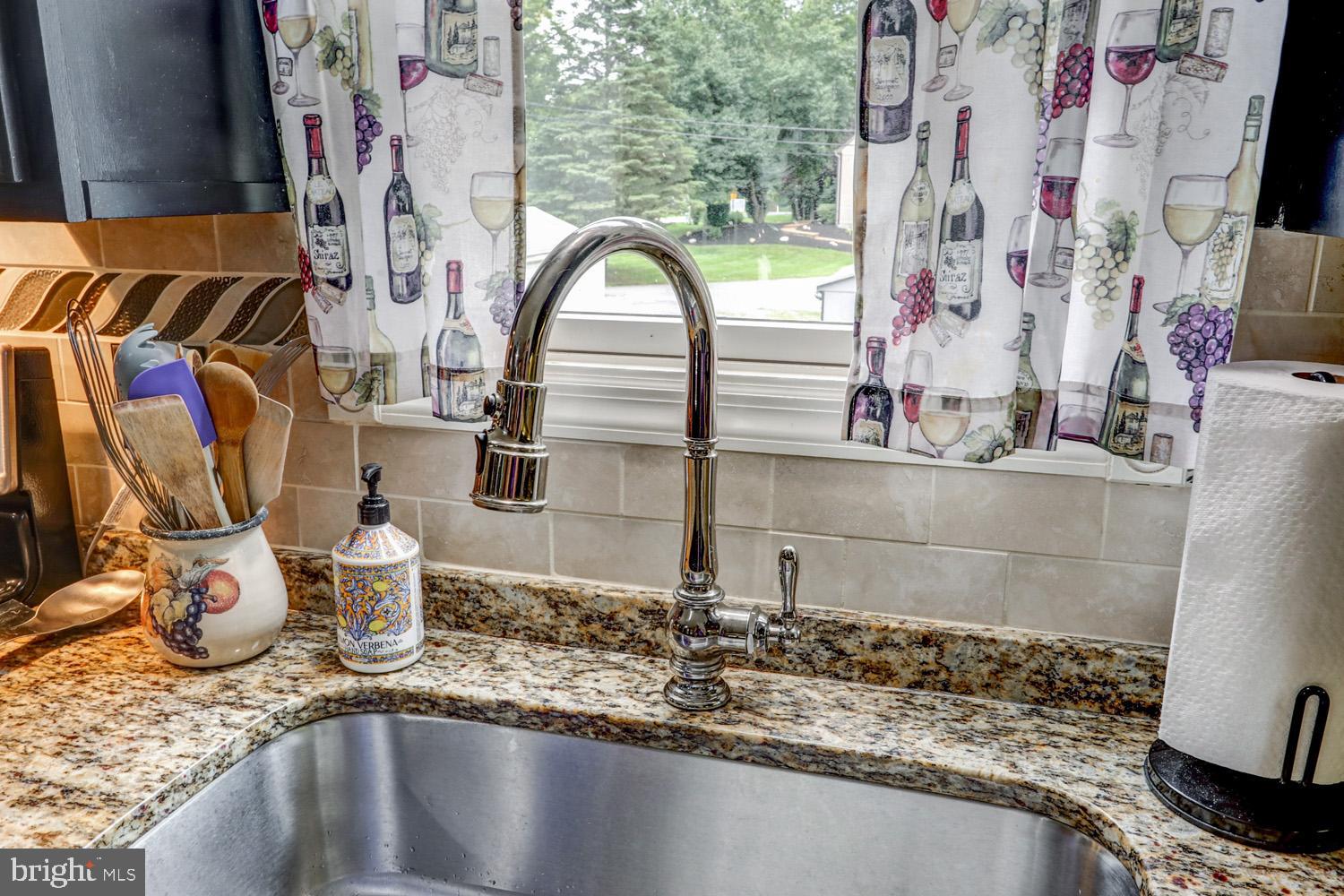 147 Riverside Avenue Lancaster, PA 17602 - Photo 14 of 32 Gallery Image 14