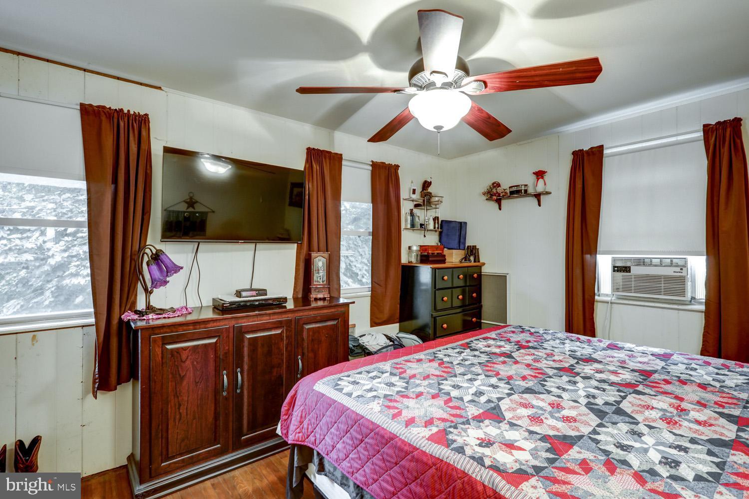 147 Riverside Avenue Lancaster, PA 17602 - Photo 18 of 32 Gallery Image 18