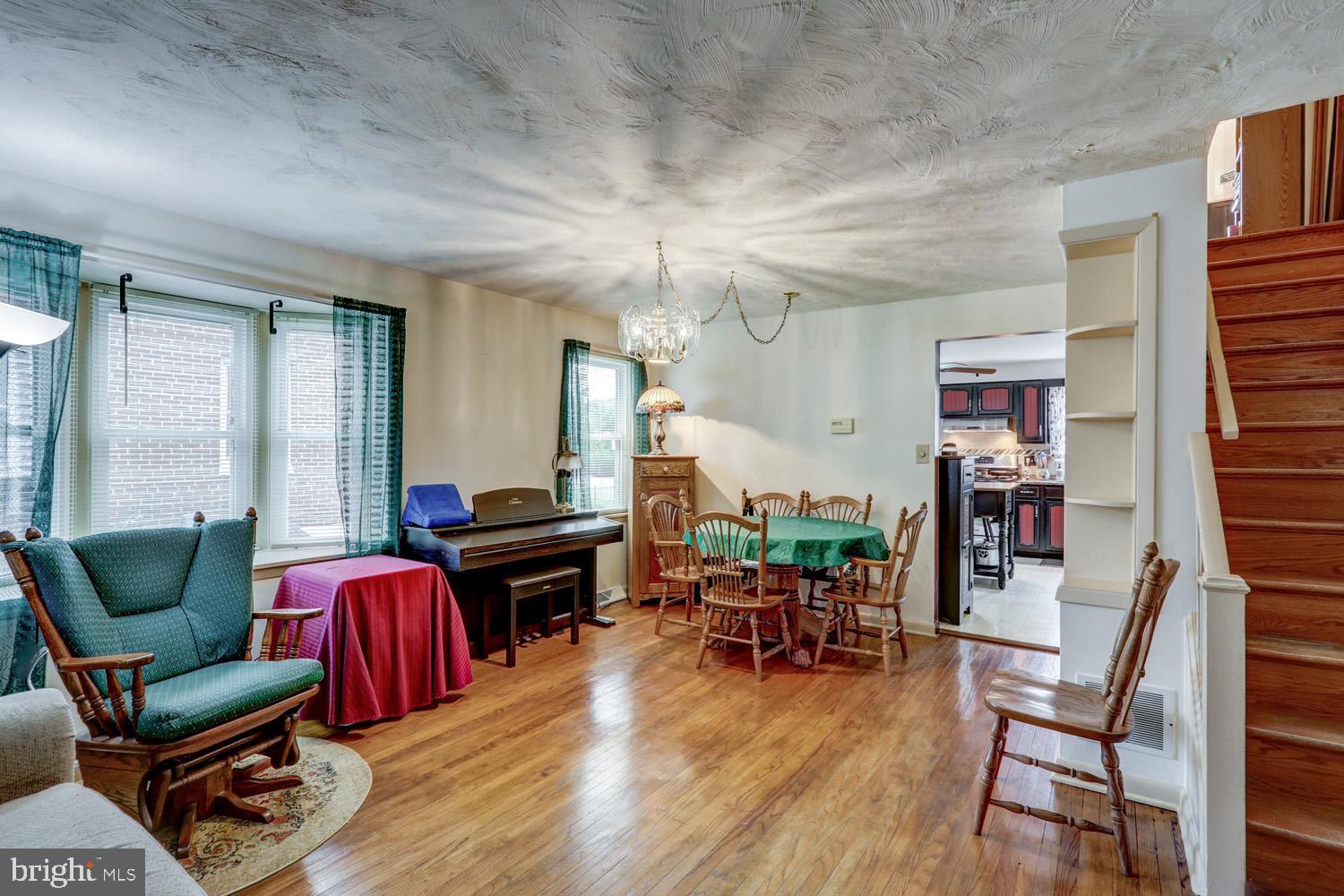 147 Riverside Avenue Lancaster, PA 17602 - Photo 5 of 32 Gallery Image 5