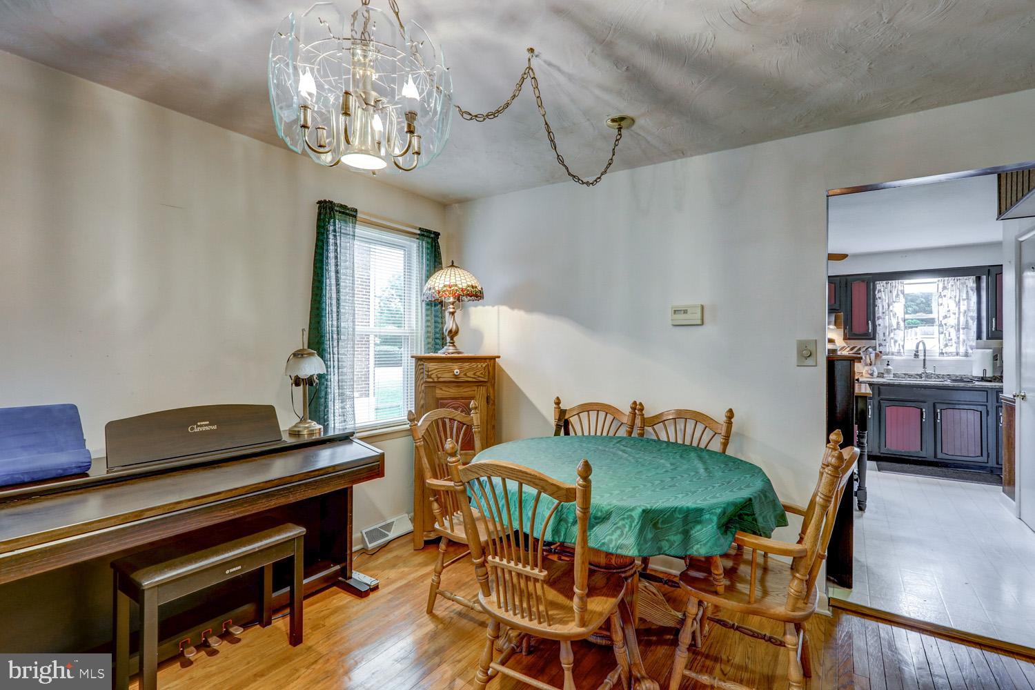 147 Riverside Avenue Lancaster, PA 17602 - Photo 8 of 32 Gallery Image 8
