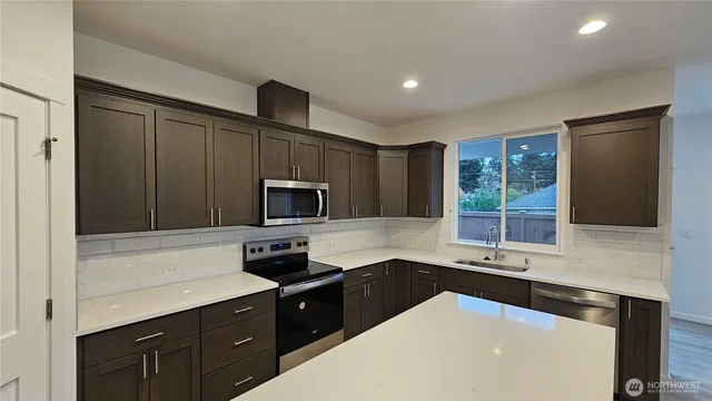 $567,800 | 9450 Chief Leschi Street Southeast, Unit 29, Yelm, WA 98597