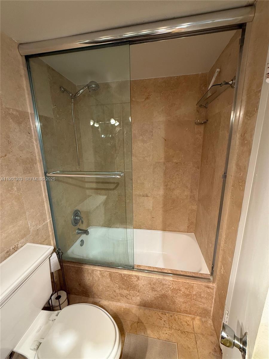 100 Lincoln Road, Unit 1111 Miami Beach, FL 33139 - Photo 12 of 30
