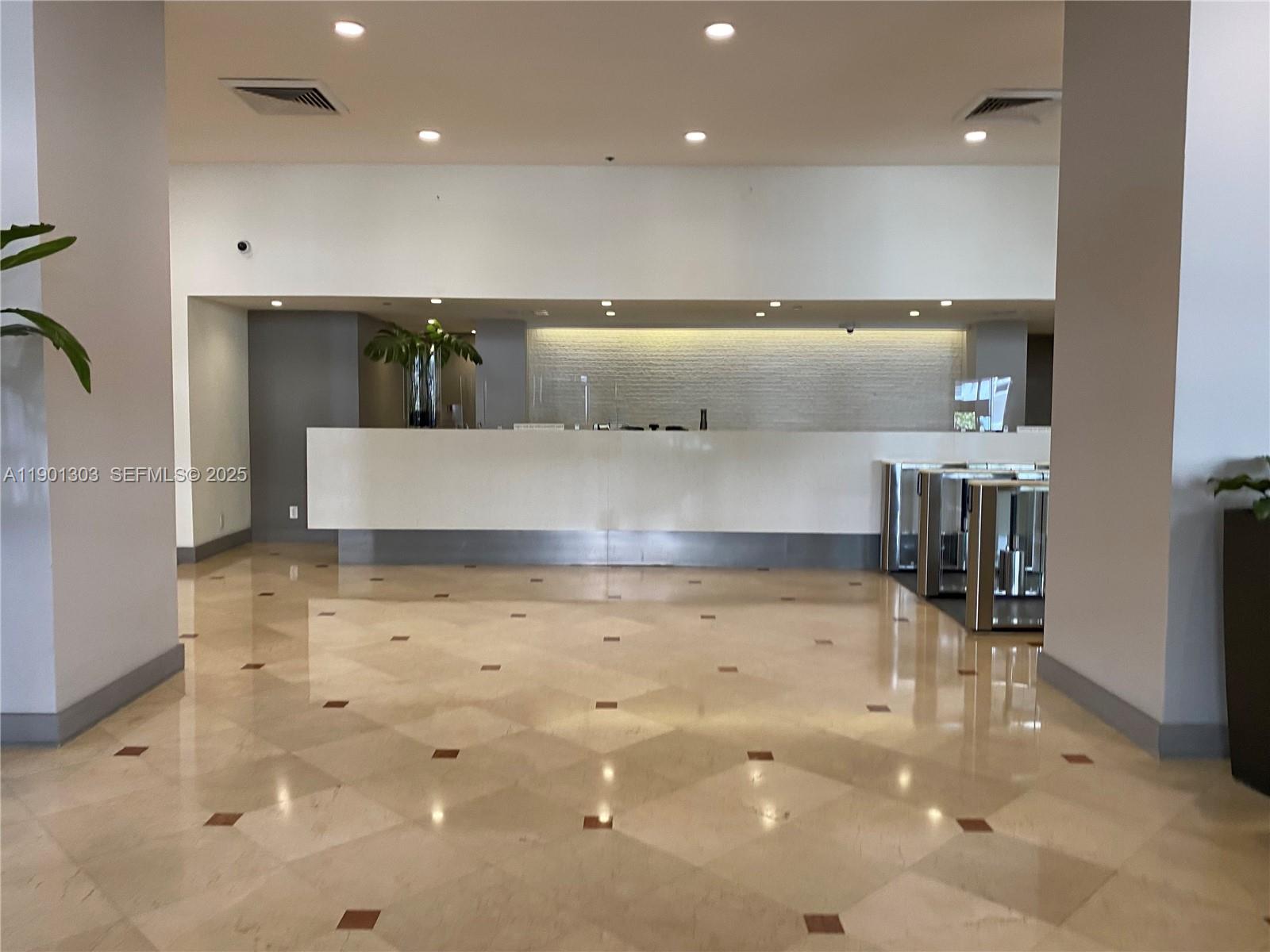 100 Lincoln Road, Unit 1111 Miami Beach, FL 33139 - Photo 17 of 30