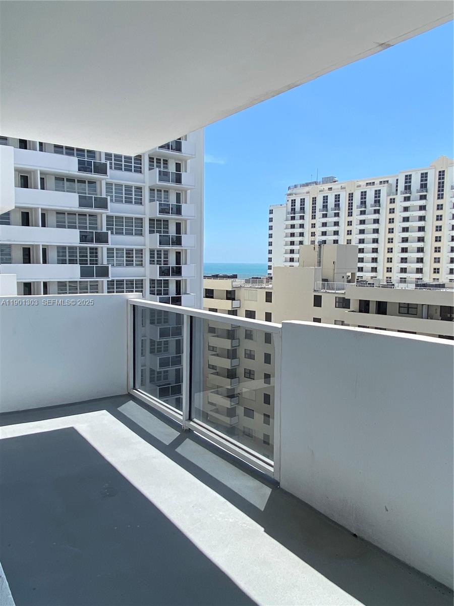 100 Lincoln Road, Unit 1111 Miami Beach, FL 33139 - Photo 21 of 30