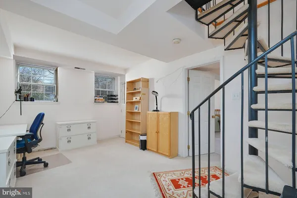 $3,795 | 3630 39th Street Northwest, Unit B530, Washington, DC 20016