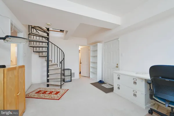 $3,795 | 3630 39th Street Northwest, Unit B530, Washington, DC 20016