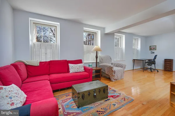 $3,795 | 3630 39th Street Northwest, Unit B530, Washington, DC 20016