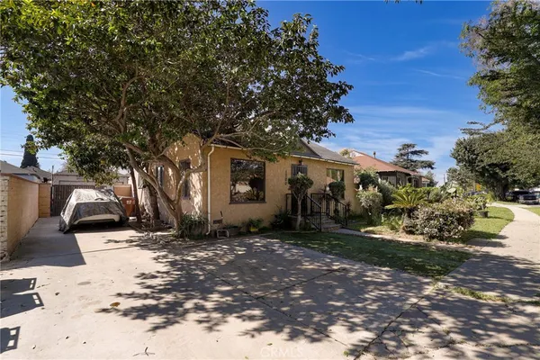$549,000 | 1700 East Orchard Street, Compton, CA 90221