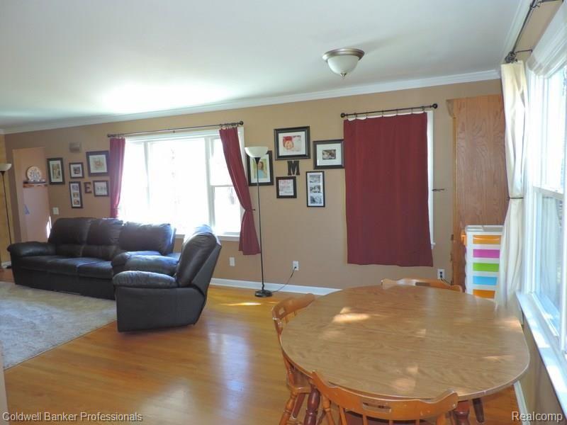 12660 Byron Road Byron, MI 48418 - Photo 13 of 40 DSCN2621.JPG