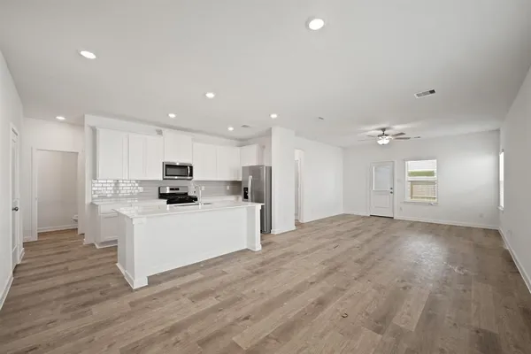 $2,400 | 3930 Windy Whisper Drive, Brookshire, TX 77423