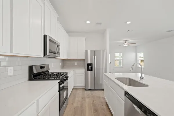 $2,400 | 3930 Windy Whisper Drive, Brookshire, TX 77423