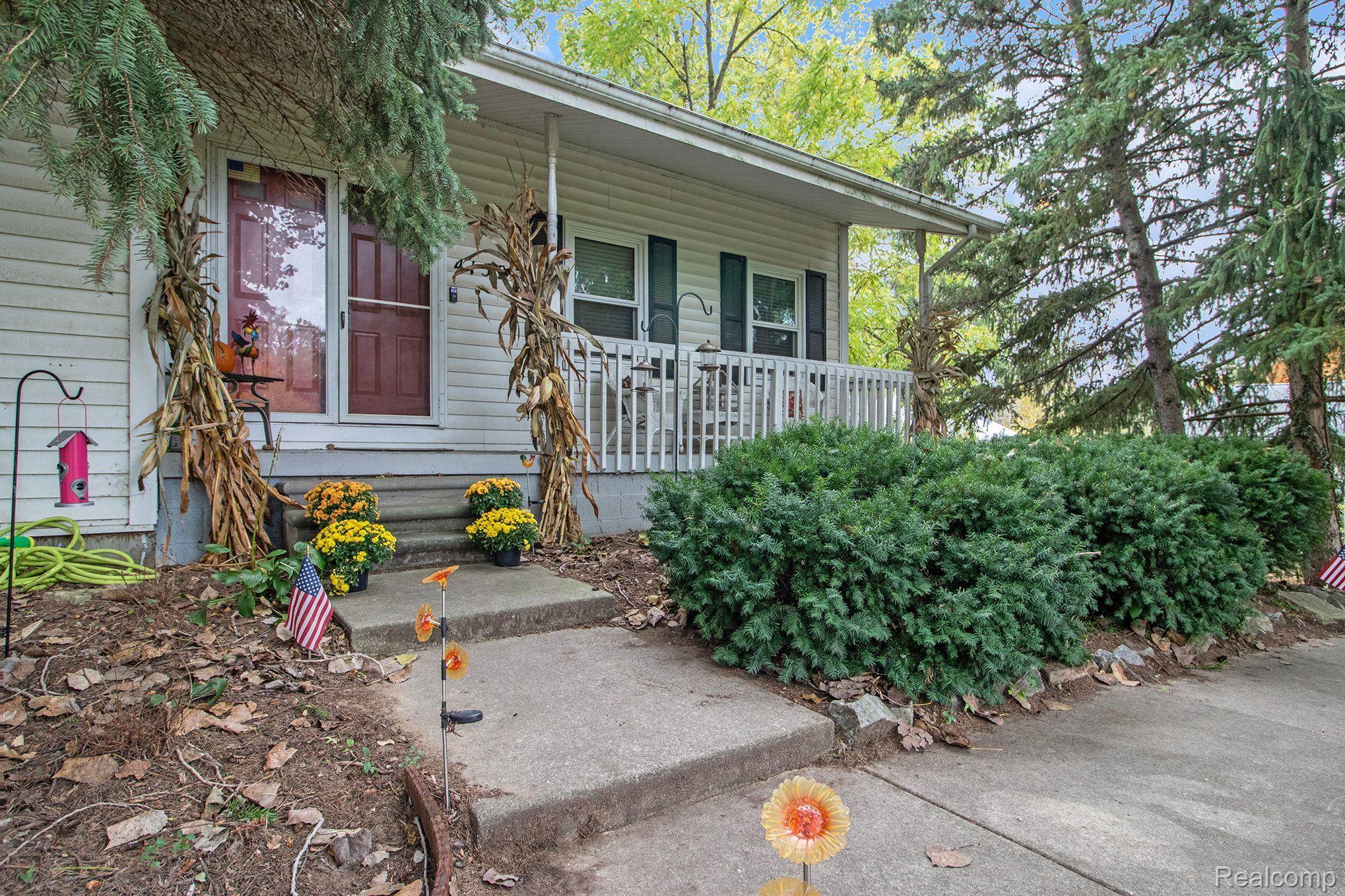 41595 Savage Road Belleville, MI 48111 - Photo 1 of 43 Gallery Image 1